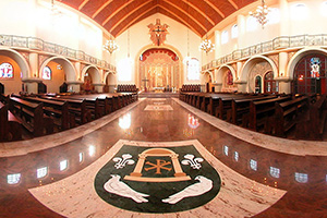 Wnętrze - środek kościoła